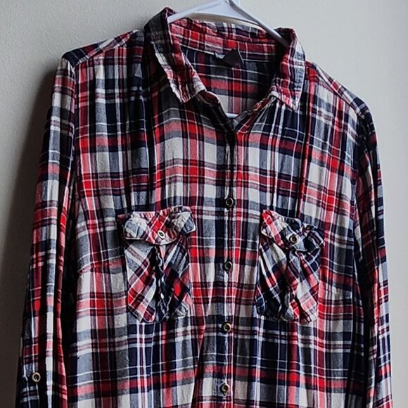 Charlotte Russe Black/Red Plaid Flannel Button Down Shirt Size XL - Picture 3 of 15
